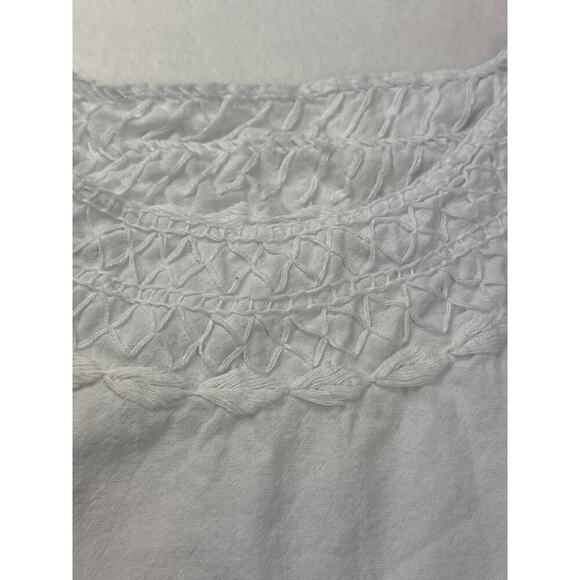Women’s White Sleeveless Embroidered Tunic Sz L - Picture 2 of 3
